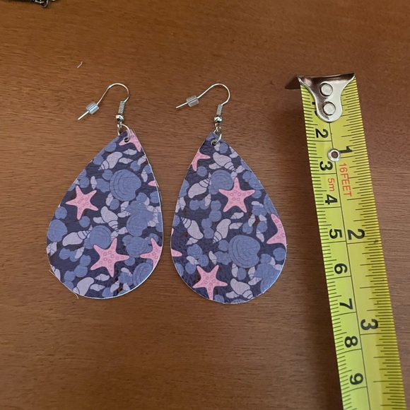 Leather teardrop earrings - Picture 2 of 2